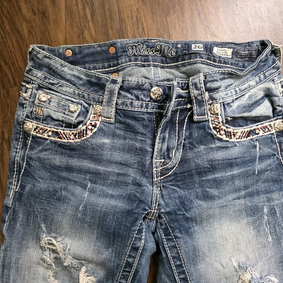 Miss Me Straight Distressed Jeans 26/33 - Picture 3 of 8